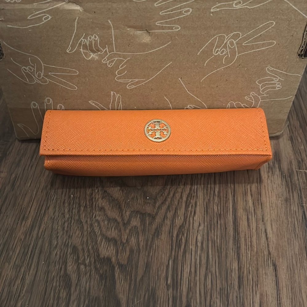 Tory Burch sunglasses case